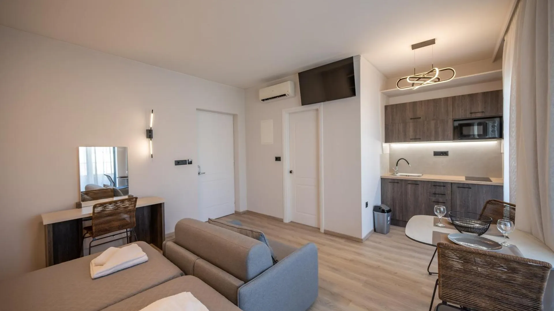 Medusa Apartments Rethymno  2*, Rethymno (Crete)